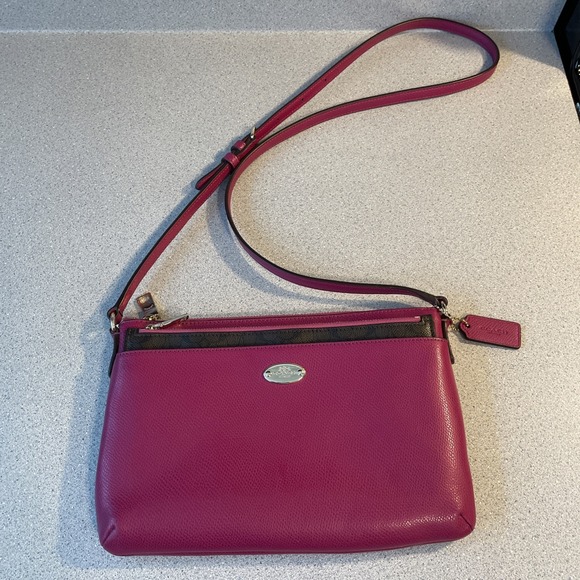 Coach Pebbles Leather Crossbody With Removable C Logo Pouch Pink And Brown - Picture 1 of 14